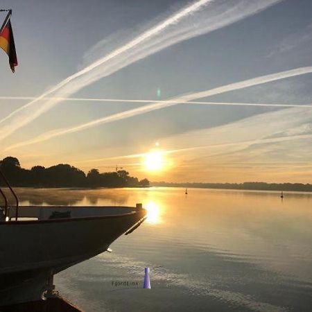 Hausboot Fjord Ankerplatz Mit Biosauna In שלזוויג מראה חיצוני תמונה