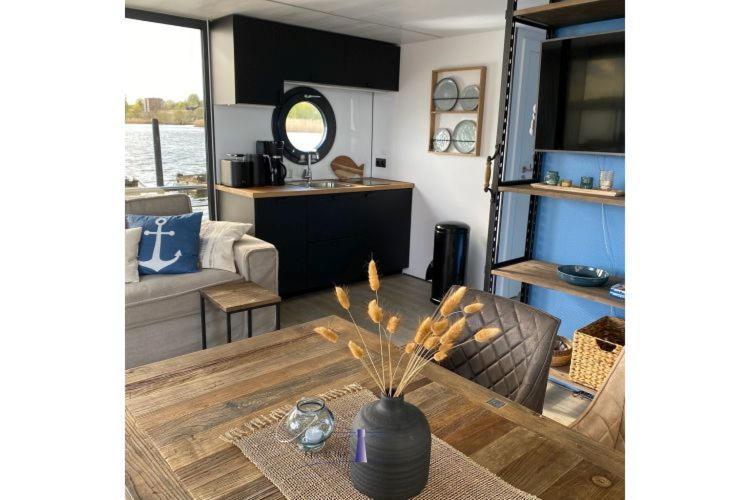 Hausboot Fjord Ankerplatz Mit Biosauna In שלזוויג מראה חיצוני תמונה