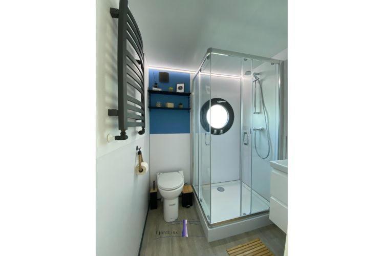 Hausboot Fjord Ankerplatz Mit Biosauna In שלזוויג מראה חיצוני תמונה